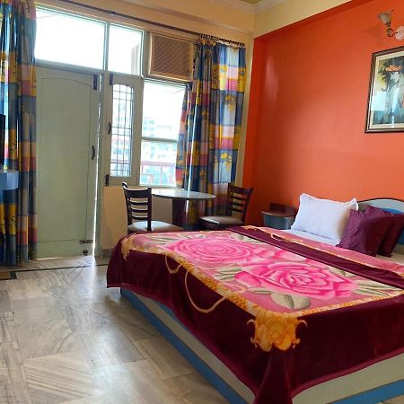 רישיקש Hotel Surya Laxman Jhula מראה חיצוני תמונה