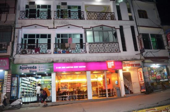 רישיקש Hotel Surya Laxman Jhula מראה חיצוני תמונה