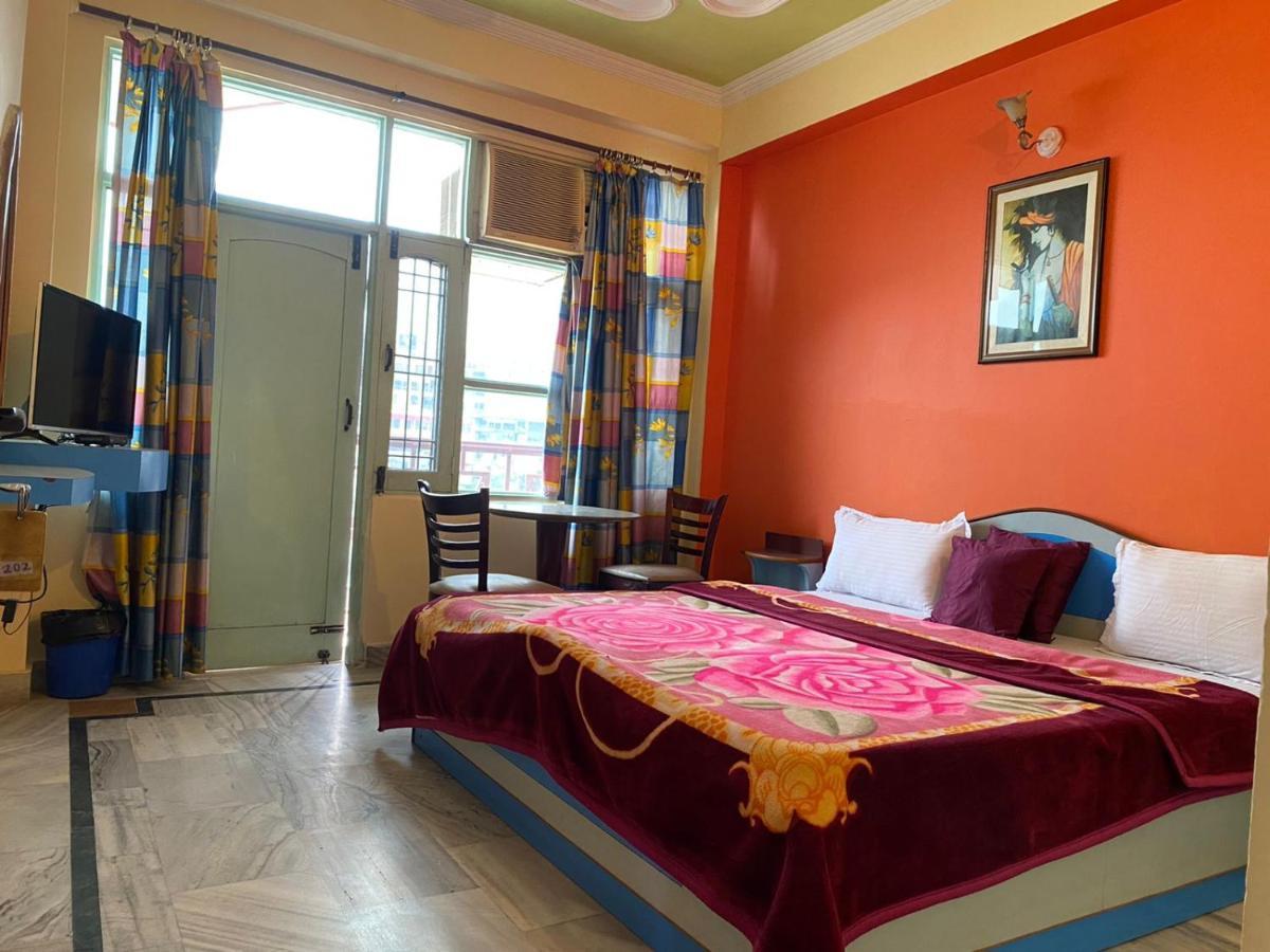 רישיקש Hotel Surya Laxman Jhula מראה חיצוני תמונה